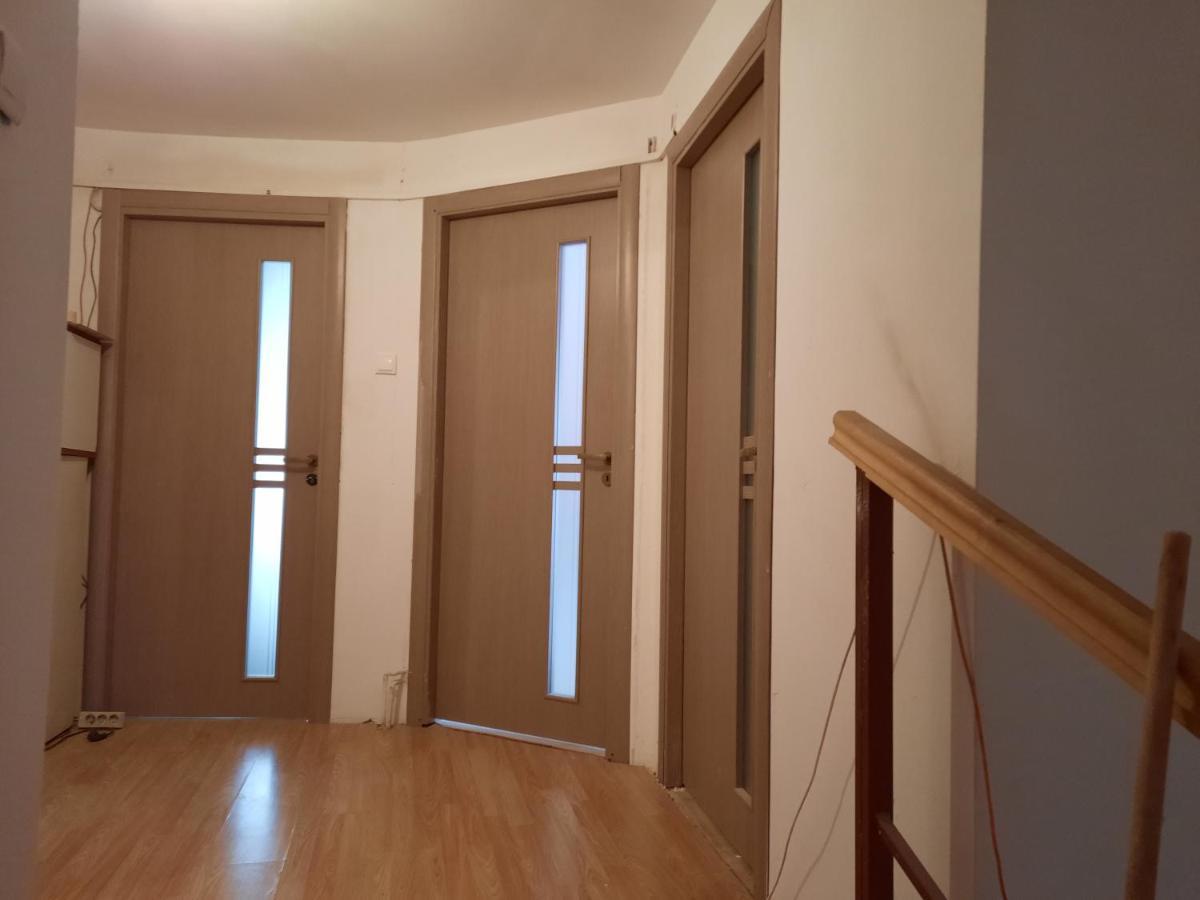 Casa Adrian Camere Centru Vechi Braşov Exterior foto